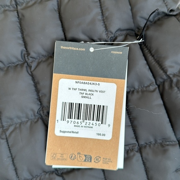 The North Face Women's Black Puffer Vest - Picture 7 of 11